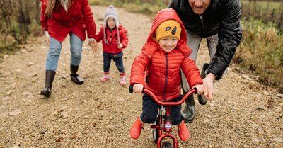 Balades en famille : astuces pour des excursions inoubliables