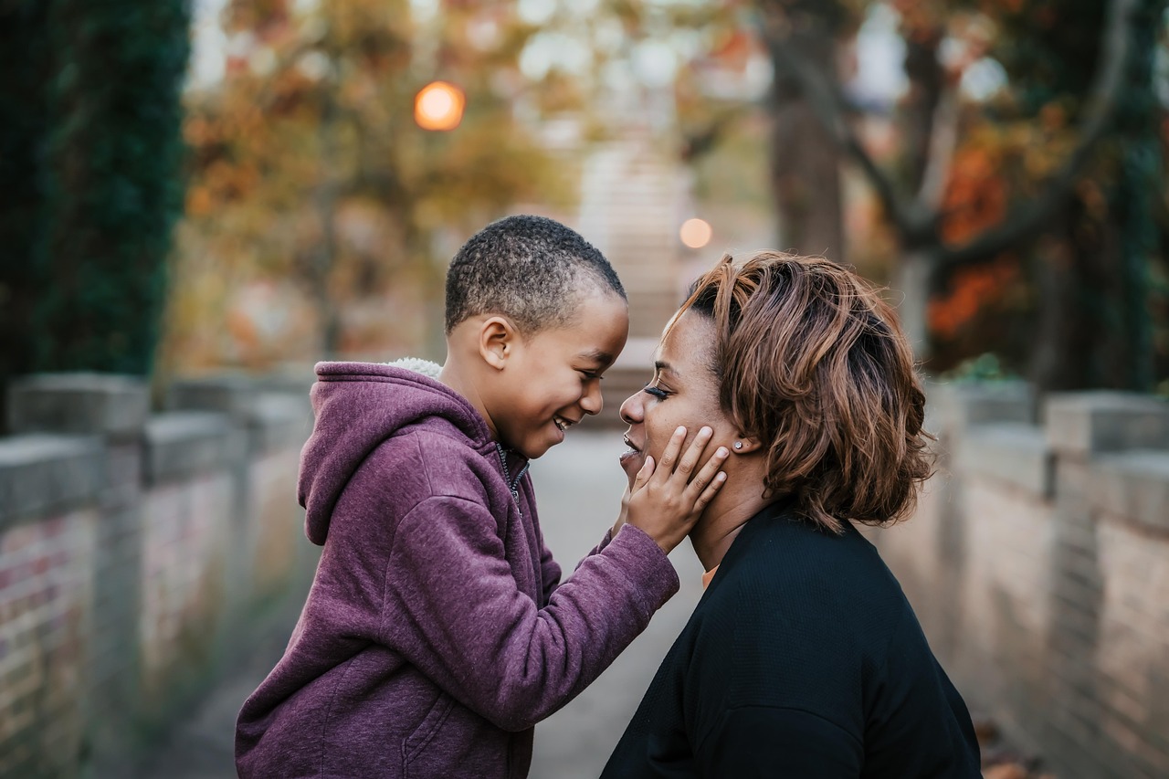 découvrez des conseils pratiques et des ressources utiles pour les mamans débutantes. apprenez à naviguer dans les défis de la maternité, à créer des liens avec votre bébé et à profiter de chaque instant de cette belle aventure.