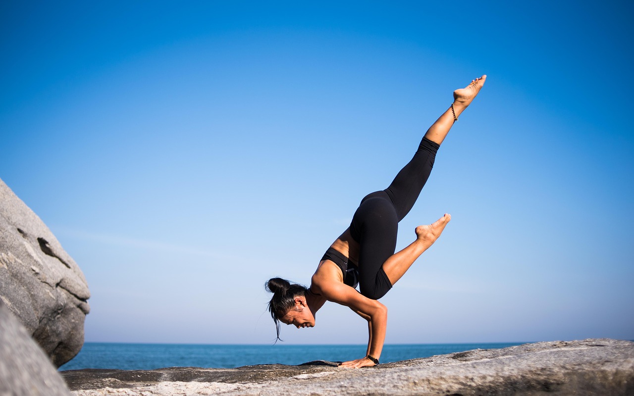 découvrez les nombreux bienfaits du yoga pour les enfants : amélioration de la concentration, gestion des émotions et développement de la souplesse. initiez vos enfants à cette pratique bienfaisante et ludique dès aujourd'hui.