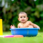 découvrez notre guide complet sur le bain de bébé, avec des conseils pratiques pour choisir la meilleure baignoire, la température idéale de l'eau et des astuces pour rendre l'heure du bain amusante et agréable pour votre enfant.