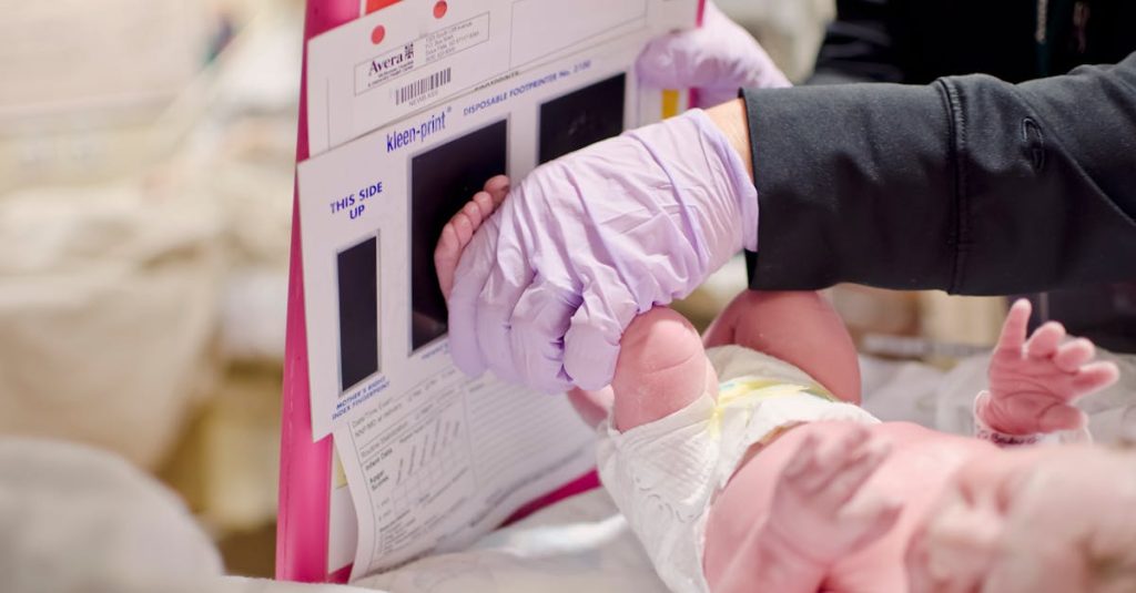 découvrez notre guide complet sur la pédiatrie, une spécialité médicale dédiée à la santé des enfants. informez-vous sur les soins préventifs, les vaccinations, et les maladies courantes adaptées aux jeunes patients, afin d'assurer un suivi médical optimal pour chaque étape de leur développement.