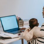 découvrez des conseils essentiels sur la sécurité des bébés pour protéger votre tout-petit à la maison et à l'extérieur. apprenez des astuces pratiques pour prévenir les accidents et assurer un environnement sécurisé.