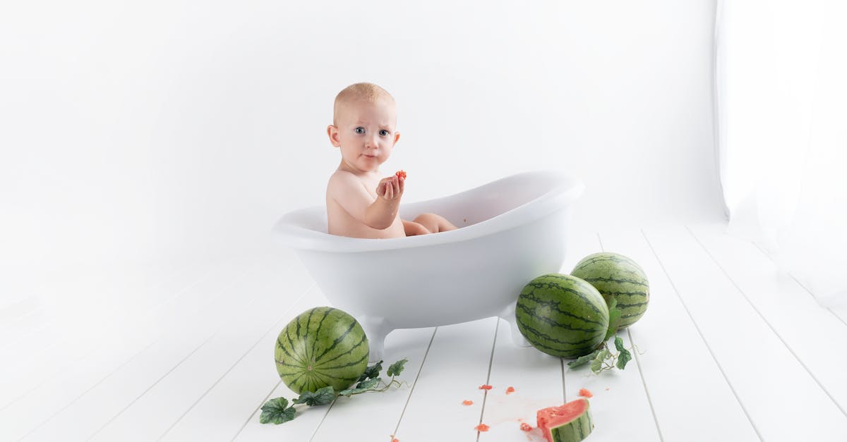 découvrez notre sélection de baignoires pour bébés, alliant confort et sécurité pour le bain de votre petit. offrez à votre enfant un moment de détente et d'amusement tout en garantissant un nettoyage facile et pratique.