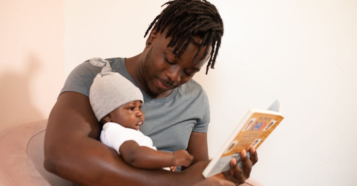 découvrez les étapes clés du développement de votre bébé, de la naissance à ses premiers pas. apprenez comment soutenir son apprentissage et son épanouissement à chaque étape.