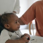 célébrez le premier anniversaire de votre bébé avec une fête mémorable et remplie de joie ! découvrez des idées de thèmes, de décorations et d'activités pour faire de cette journée un moment inoubliable. préparez-vous à des sourires et des rires !