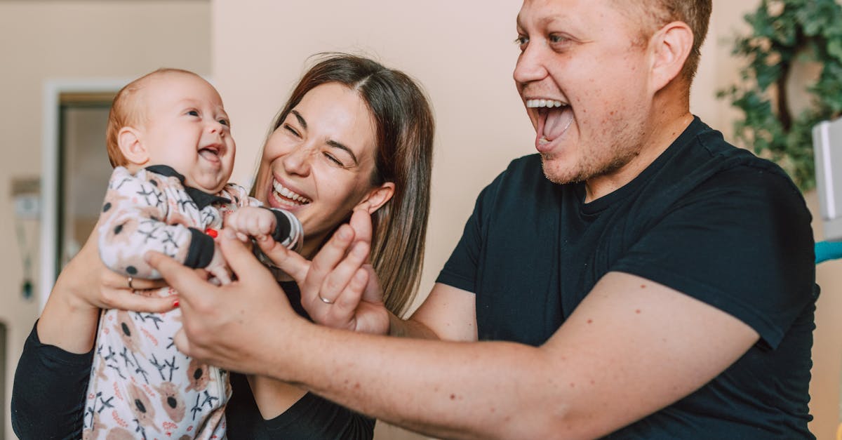 découvrez notre collection adorable de vêtements pour bébés, alliant confort et style. des tenues douces et élégantes pour habiller votre petit trésor avec des pièces de qualité qui conviennent à toutes les occasions.