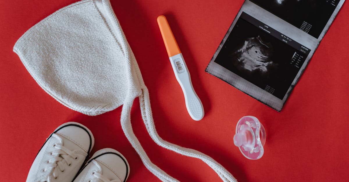 découvrez notre sélection d'essentiels pour bébés, comprenant des articles indispensables pour le confort et le soin de votre petit. trouvez tout ce qu'il vous faut, des vêtements aux accessoires, pour accueillir votre enfant dans les meilleures conditions.