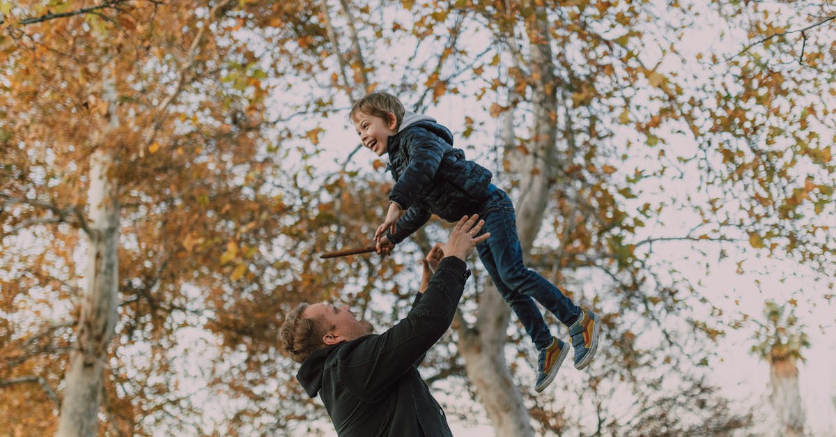 découvrez l'art de la photographie de bébé, capturant des moments précieux et des expressions adorables. offrez à votre enfant des souvenirs inoubliables grâce à notre expertise en portraits de nourrissons.