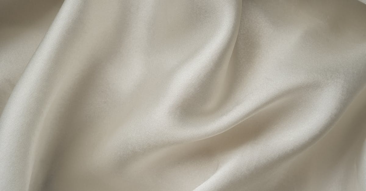 découvrez les avantages des couches en tissu : durables, écologiques et économiques. apprenez comment ces couches réutilisables peuvent offrir confort et protection à votre bébé tout en préservant l'environnement.