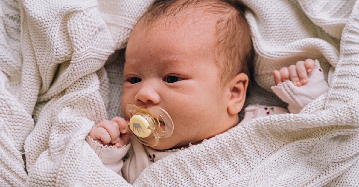 découvrez notre sélection de tétines pour bébés, conçues pour apaiser et réconforter votre enfant. styles variés, matériaux sûrs et confortables, pour un sommeil paisible et un bien-être optimal.