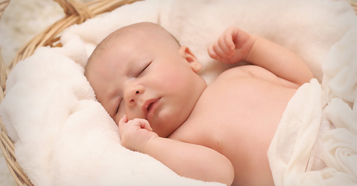 découvrez notre collection de baby baskets, alliant confort et style pour les petits pieds. parfaites pour les premières aventures de votre enfant, ces chaussures tendance assurent un maintien optimal tout en ajoutant une touche de fantaisie à toutes les tenues.