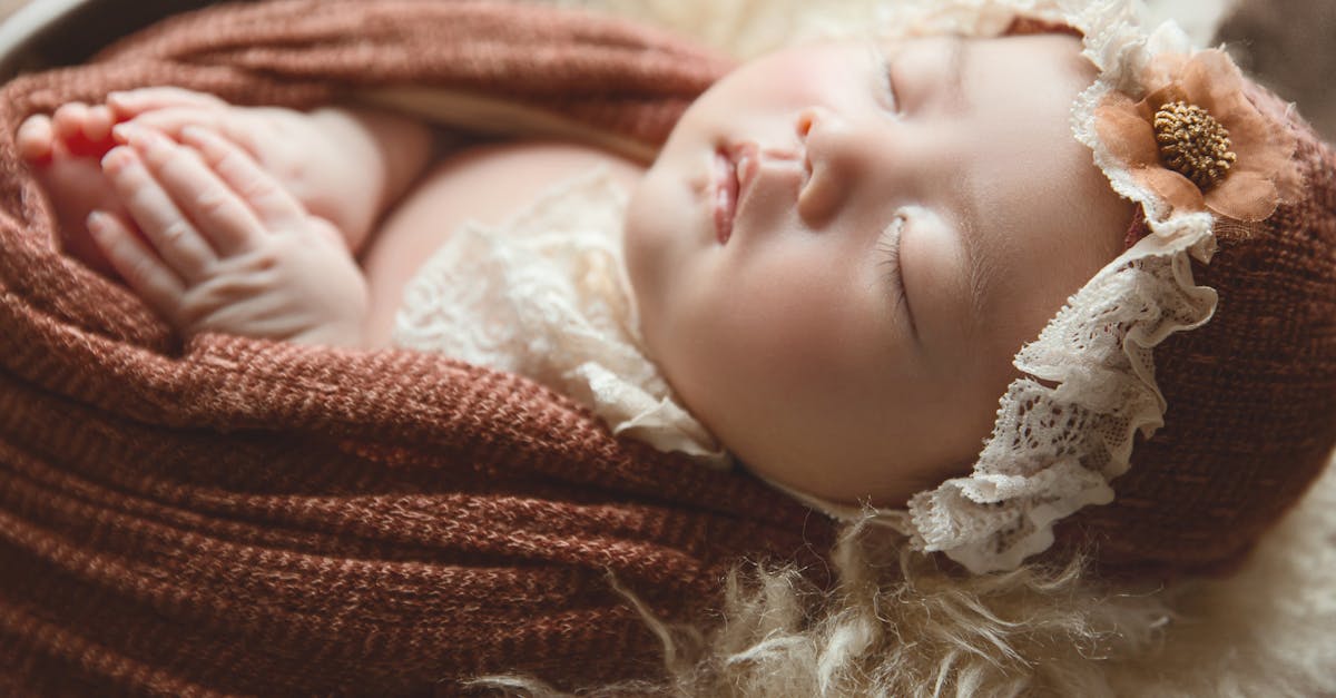 découvrez notre sélection de crèmes pour bébés, formulées avec des ingrédients doux et naturels pour protéger et apaiser la peau délicate de votre enfant. offrez à votre petit un soin hydratant, sans parabènes ni produits chimiques agressifs, pour un confort optimal au quotidien.