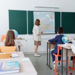 découvrez une variété d'activités éducatives captivantes qui stimulent l'apprentissage et favorisent le développement des compétences chez les enfants. explorez des idées d'ateliers, de jeux et d'exercices qui rendent l'apprentissage amusant et interactif.