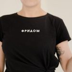 découvrez l'importance de la communication non verbale dans les interactions humaines. apprenez à décoder les gestes, les expressions et le langage corporel pour améliorer vos compétences relationnelles et mieux comprendre les autres.