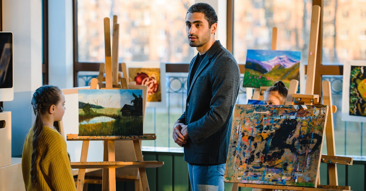 découvrez des expositions d'art pour enfants, mettant en avant la créativité et le talent des jeunes artistes. inspirez vos enfants avec des œuvres originales et des activités interactives adaptées à toute la famille.